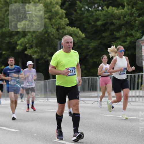 29.06.2025 - hella hamburg halbmarathon Jannik Wohlers http://msf.ph/oto/8272582 29.06.2025 10:34:05 Lombardsbrücke 1025, 1672, 2023, 2412, 2464, 2510, 2511, 2801, 3420, 4540, 4824, 4826, 5609, 6034, 6105, 6171, 6329, 6571, 6574, 7386, 7644, 7733, 8705, 8965, 9164, 9379, 10335, 10564, 10674, 11872, 13747, 13957, 14854, 14855, 14918, 16238, 16311, 16390, 16682, 16919, 17230, 17650, 18158, 18941 meine-sportfotos.de