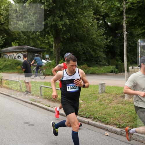 29.06.2025 - hella hamburg halbmarathon Yannick Fuchs http://msf.ph/oto/8272594 29.06.2025 10:49:11 20KM 1120, 1143, 2029, 2252, 2448, 3037, 3256, 4249, 4616, 4868, 4897, 4903, 5021, 6355, 6891, 6938, 7221, 8618, 8691, 10044, 10188, 10582, 11231, 11568, 12248, 12483, 12526, 12544, 12584, 13236, 13267, 13470, 14750, 14834, 14845, 14909, 15300, 15854, 15868, 15896, 16108, 16110, 16327, 16334, 16609, 17603, 18031, 18190, 18290, 19047 meine-sportfotos.de