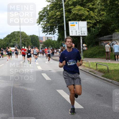 29.06.2025 - hella hamburg halbmarathon Yannick Fuchs http://msf.ph/oto/8272645 29.06.2025 10:37:04 20KM 1312, 1353, 1700, 2233, 4235, 4823, 5436, 6721, 6770, 7035, 7448, 7693, 7734, 7765, 7865, 9371, 9833, 10216, 10469, 11907, 12839, 13446, 14447, 14560, 14811, 14813, 15095, 15175, 15270, 15297, 15301, 15535, 16295, 16333, 16507, 16626, 16660, 16677, 17000, 17016, 17177, 17363, 17733, 17864, 17911, 18275, 18330, 18559, 18632, 18659, 18680, 18920 meine-sportfotos.de