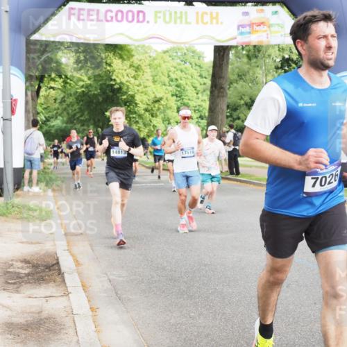 29.06.2025 - hella hamburg halbmarathon MichiJ http://msf.ph/oto/8272650 29.06.2025 10:31:23 Zwischen KM18-KM19 4235, 5011, 5506, 7026, 7865, 10251, 11177, 16224, 16333, 16648, 17403, 17516, 18680, 19009 meine-sportfotos.de