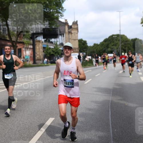 29.06.2025 - hella hamburg halbmarathon Yannick Fuchs http://msf.ph/oto/8272672 29.06.2025 10:37:04 20KM 1312, 1353, 1700, 2233, 4235, 4823, 5436, 6721, 6770, 7035, 7448, 7693, 7734, 7765, 7865, 9371, 9833, 10216, 10469, 11907, 12839, 13446, 14447, 14560, 14811, 14813, 15095, 15175, 15270, 15297, 15301, 15535, 16295, 16333, 16507, 16626, 16660, 16677, 17000, 17016, 17177, 17363, 17733, 17864, 17911, 18275, 18330, 18559, 18632, 18659, 18680, 18920 meine-sportfotos.de