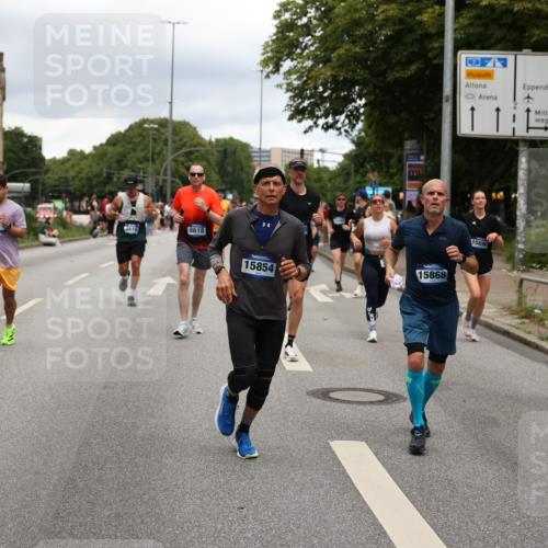 29.06.2025 - hella hamburg halbmarathon Yannick Fuchs http://msf.ph/oto/8272912 29.06.2025 10:49:12 20KM 1120, 1143, 2029, 2252, 2448, 3037, 3256, 4249, 4616, 4868, 4897, 4903, 5021, 6355, 6891, 6938, 7221, 8618, 8691, 10044, 10188, 10582, 11231, 11568, 12248, 12483, 12526, 12544, 12584, 13234, 13236, 13267, 13470, 14750, 14834, 14845, 14909, 15300, 15854, 15868, 15896, 16108, 16110, 16213, 16327, 16334, 16609, 17603, 17940, 18031, 18190, 18290, 19047 meine-sportfotos.de