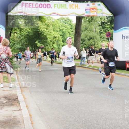 29.06.2025 - hella hamburg halbmarathon MichiJ http://msf.ph/oto/8272954 29.06.2025 10:56:04 Zwischen KM18-KM19 2942, 3025, 3262, 5176, 6028, 9674, 12653, 15012, 17439, 18616, 18617 meine-sportfotos.de