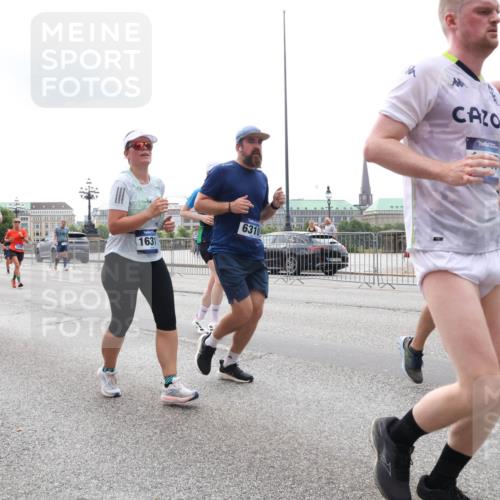 29.06.2025 - hella hamburg halbmarathon Lena Gebhardt http://msf.ph/oto/8272981 29.06.2025 10:34:55 Lombardsbrücke 12382, 20, 1631, 6310, 1025, 1284, 1497, 1849, 2023, 2355, 2376, 2751, 3130, 3409, 3420, 4540, 4564, 4884, 5027, 5453, 6034, 6171, 6189, 6310, 6329, 6335, 6379, 6397, 6803, 6843, 7020, 7267, 7299, 7386, 7644, 7733, 7927, 8369, 8705, 8793, 9122, 9164, 9248, 9448, 9514, 10335, 10358, 10464, 10606, 10674, 11122, 11233, 11245, 11646, 12019, 12164, 12236, 12382, 12764, 15477, 16238, 16311, 16390, 16682, 18158 meine-sportfotos.de