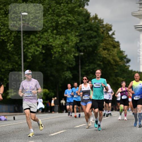 29.06.2025 - hella hamburg halbmarathon Dr. Thomas Lammeyer http://msf.ph/oto/8273030 29.06.2025 10:15:19 Kennedybrücke 1166, 1531, 1866, 1992, 4227, 5254, 5379, 5990, 5991, 8807, 8810, 9169, 9191, 10372, 10428, 11321 meine-sportfotos.de