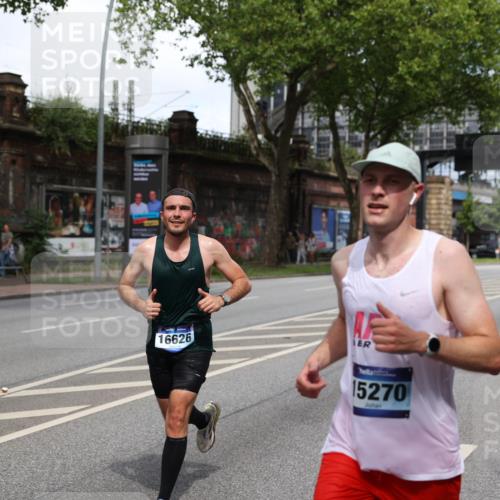 29.06.2025 - hella hamburg halbmarathon Yannick Fuchs http://msf.ph/oto/8273075 29.06.2025 10:37:05 20KM 1312, 1353, 1700, 2233, 4235, 4823, 5011, 5436, 6721, 6770, 7035, 7448, 7734, 7765, 7865, 9371, 9833, 10216, 10469, 11907, 12839, 13446, 14226, 14447, 14560, 14811, 14813, 15095, 15175, 15255, 15270, 15297, 15301, 15535, 16295, 16333, 16507, 16626, 16660, 16677, 17000, 17016, 17177, 17363, 17733, 17864, 17911, 18275, 18330, 18559, 18632, 18659, 18680, 18920 meine-sportfotos.de