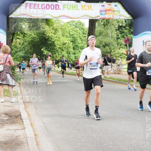 29.06.2025 - hella hamburg halbmarathon MichiJ http://msf.ph/oto/8273090 29.06.2025 10:56:05 Zwischen KM18-KM19 2942, 3025, 3262, 9674, 12653, 15012, 18616, 18617 meine-sportfotos.de