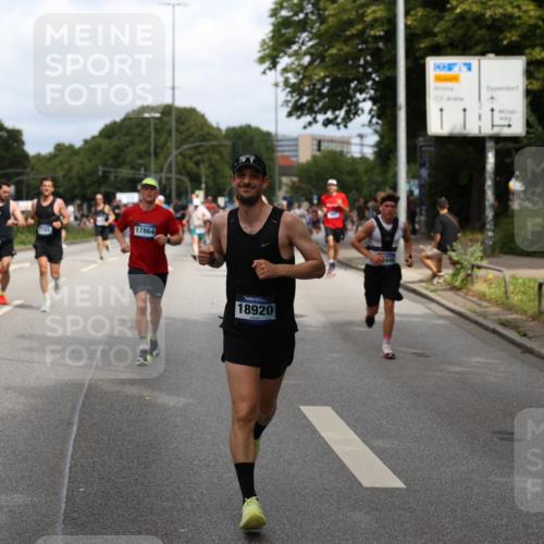 29.06.2025 - hella hamburg halbmarathon Yannick Fuchs http://msf.ph/oto/8273140 29.06.2025 10:37:08 20KM 1312, 1353, 1675, 1700, 2233, 4235, 5011, 5436, 6770, 7035, 7448, 7734, 7765, 7865, 9364, 9371, 9534, 9833, 10216, 10469, 11907, 12839, 13446, 14226, 14447, 14560, 14813, 15095, 15175, 15255, 15270, 15297, 15301, 15535, 16295, 16333, 16626, 16660, 16677, 17000, 17177, 17733, 17864, 17911, 18275, 18304, 18559, 18632, 18659, 18680, 18920 meine-sportfotos.de