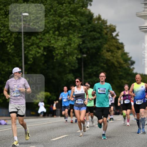 29.06.2025 - hella hamburg halbmarathon Dr. Thomas Lammeyer http://msf.ph/oto/8273151 29.06.2025 10:15:20 Kennedybrücke 1166, 1531, 1866, 1992, 4227, 5254, 5379, 5990, 5991, 7571, 8807, 8810, 9169, 9191, 10372, 10428, 11321 meine-sportfotos.de