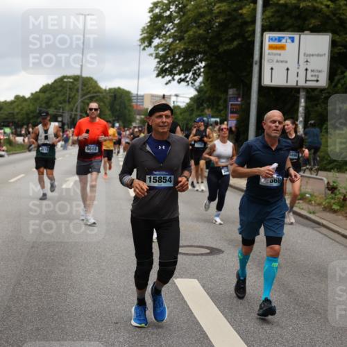 29.06.2025 - hella hamburg halbmarathon Yannick Fuchs http://msf.ph/oto/8273192 29.06.2025 10:49:12 20KM 1120, 1143, 2029, 2252, 2448, 3037, 3256, 4249, 4616, 4868, 4897, 4903, 5021, 6355, 6891, 6938, 7221, 8618, 8691, 10044, 10188, 10582, 11231, 11568, 12248, 12483, 12526, 12544, 12584, 13234, 13236, 13267, 13470, 14750, 14834, 14845, 14909, 15300, 15854, 15868, 15896, 16108, 16110, 16213, 16327, 16334, 16609, 17603, 17940, 18031, 18190, 18290, 19047 meine-sportfotos.de