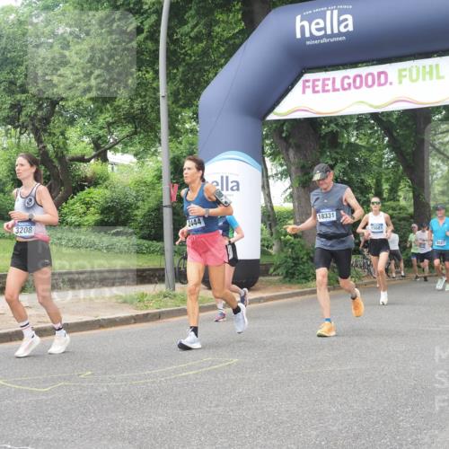 29.06.2025 - hella hamburg halbmarathon KatJ http://msf.ph/oto/8273206 29.06.2025 10:40:03 Zwischen KM18-KM19 1706, 2444, 3208, 3209, 5169, 5194, 6390, 7786, 8390 meine-sportfotos.de