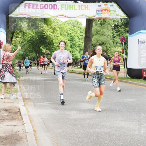 29.06.2025 - hella hamburg halbmarathon MichiJ http://msf.ph/oto/8273259 29.06.2025 10:56:08 Zwischen KM18-KM19 2942, 4649, 9738, 11581, 15012, 18616, 18617 meine-sportfotos.de