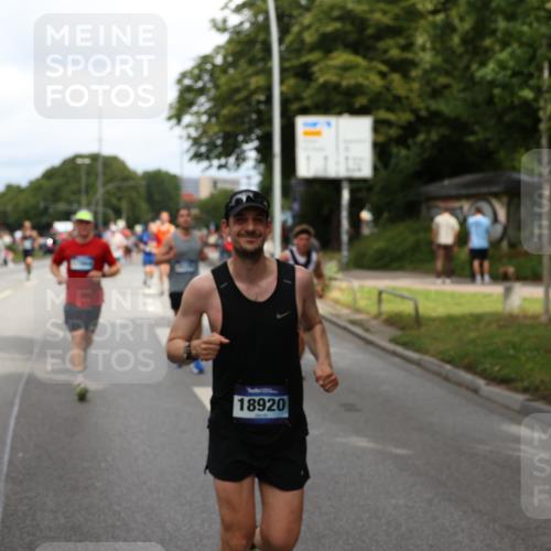 29.06.2025 - hella hamburg halbmarathon Yannick Fuchs http://msf.ph/oto/8273309 29.06.2025 10:37:09 20KM 1353, 1675, 1700, 1735, 2233, 4235, 5011, 5124, 5436, 7035, 7448, 7734, 7765, 7865, 9364, 9371, 9534, 9833, 10216, 10469, 11907, 12839, 13446, 14226, 14447, 14560, 14813, 15095, 15175, 15255, 15270, 15297, 15301, 15535, 16295, 16333, 16626, 16660, 16677, 17000, 17177, 17733, 17864, 17911, 18004, 18275, 18304, 18559, 18632, 18659, 18680, 18920 meine-sportfotos.de