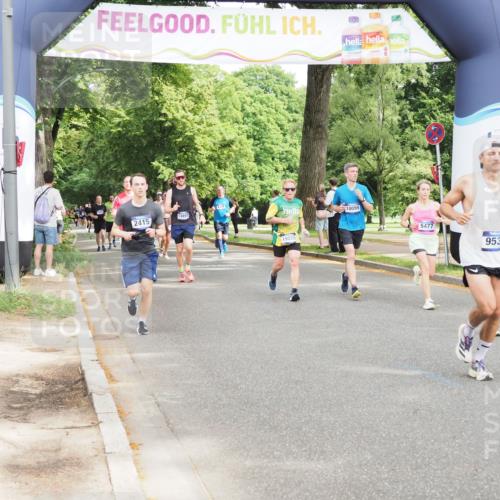 29.06.2025 - hella hamburg halbmarathon MichiJ http://msf.ph/oto/8273336 29.06.2025 10:31:26 Zwischen KM18-KM19 4080, 5011, 5477, 7026, 7865, 9534, 10099, 10251, 14813, 16224, 16648, 17403, 17516, 18680, 19009 meine-sportfotos.de