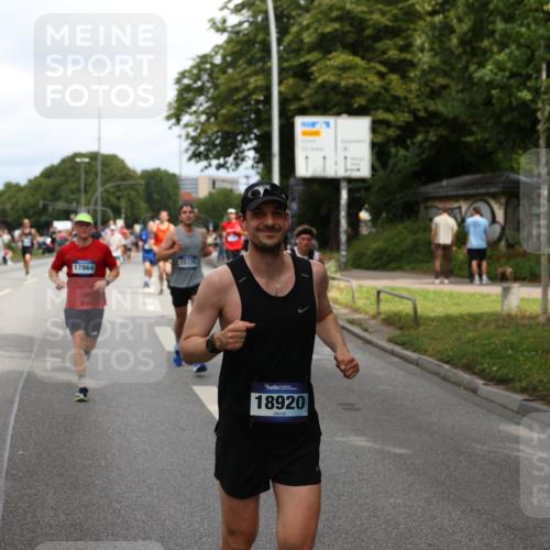 29.06.2025 - hella hamburg halbmarathon Yannick Fuchs http://msf.ph/oto/8273355 29.06.2025 10:37:09 20KM 1353, 1675, 1700, 1735, 2233, 4235, 5011, 5124, 5436, 7035, 7448, 7734, 7765, 7865, 9364, 9371, 9534, 9833, 10216, 10469, 11907, 12839, 13446, 14226, 14447, 14560, 14813, 15095, 15175, 15255, 15270, 15297, 15301, 15535, 16295, 16333, 16626, 16660, 16677, 17000, 17177, 17733, 17864, 17911, 18004, 18275, 18304, 18559, 18632, 18659, 18680, 18920 meine-sportfotos.de