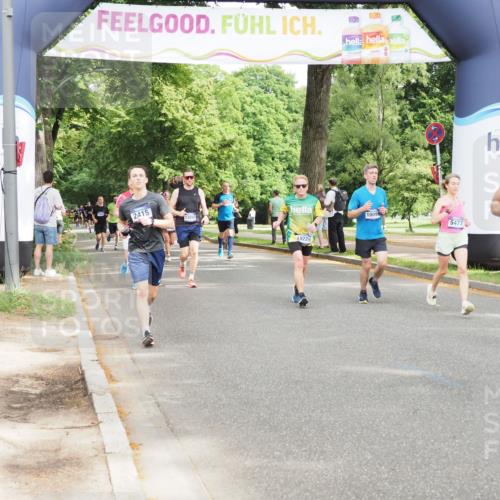 29.06.2025 - hella hamburg halbmarathon MichiJ http://msf.ph/oto/8273370 29.06.2025 10:31:27 Zwischen KM18-KM19 2415, 4080, 5477, 7026, 7865, 9114, 9534, 10099, 10251, 13897, 14813, 16224, 16648, 17403, 17516, 18680, 19009, 19229 meine-sportfotos.de
