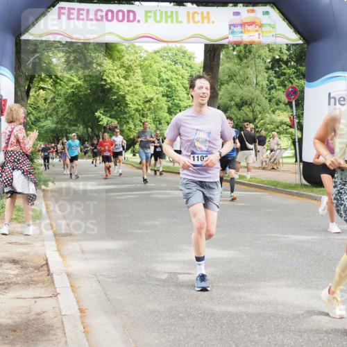 29.06.2025 - hella hamburg halbmarathon MichiJ http://msf.ph/oto/8273373 29.06.2025 10:56:09 Zwischen KM18-KM19 2942, 4649, 9738, 11025, 11581, 15012, 17239, 18616 meine-sportfotos.de