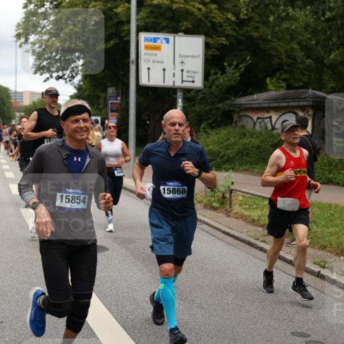 29.06.2025 - hella hamburg halbmarathon Yannick Fuchs http://msf.ph/oto/8273382 29.06.2025 10:49:13 20KM 1120, 1143, 2029, 2252, 2448, 3037, 3256, 4249, 4616, 4868, 4897, 4903, 5021, 6355, 6891, 6938, 7147, 7221, 8618, 8691, 10044, 10188, 10582, 11231, 11568, 12248, 12483, 12544, 12584, 13234, 13236, 13267, 13470, 14750, 14834, 14845, 14909, 15300, 15854, 15868, 15896, 16108, 16110, 16213, 16327, 16334, 16609, 17603, 17940, 18031, 18190, 18290, 19047 meine-sportfotos.de