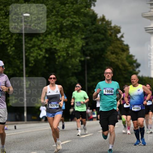 29.06.2025 - hella hamburg halbmarathon Dr. Thomas Lammeyer http://msf.ph/oto/8273393 29.06.2025 10:15:22 Kennedybrücke 1166, 1531, 1866, 1992, 4227, 5254, 5379, 5990, 5991, 7571, 8810, 9169, 9191, 10372, 10428, 11321 meine-sportfotos.de