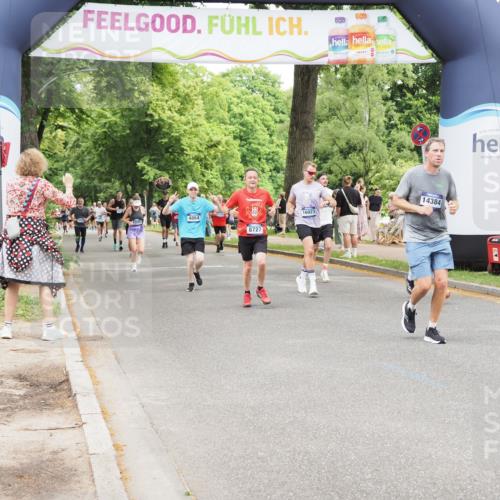 29.06.2025 - hella hamburg halbmarathon MichiJ http://msf.ph/oto/8273398 29.06.2025 10:56:13 Zwischen KM18-KM19 4649, 4864, 8727, 9738, 11025, 11581, 14384, 17239, 17296 meine-sportfotos.de
