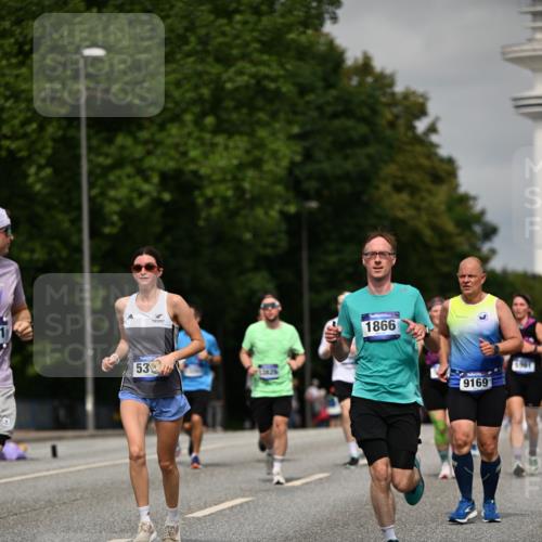 29.06.2025 - hella hamburg halbmarathon Dr. Thomas Lammeyer http://msf.ph/oto/8273449 29.06.2025 10:15:22 Kennedybrücke 1166, 1531, 1866, 1992, 4227, 5254, 5379, 5990, 5991, 7571, 8810, 9169, 9191, 10372, 10428, 11321 meine-sportfotos.de