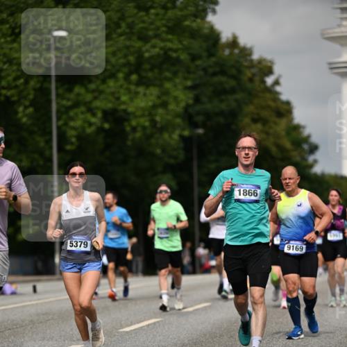 29.06.2025 - hella hamburg halbmarathon Dr. Thomas Lammeyer http://msf.ph/oto/8273474 29.06.2025 10:15:22 Kennedybrücke 1166, 1531, 1866, 1992, 4227, 5254, 5379, 5990, 5991, 7571, 8810, 9169, 9191, 10372, 10428, 11321 meine-sportfotos.de