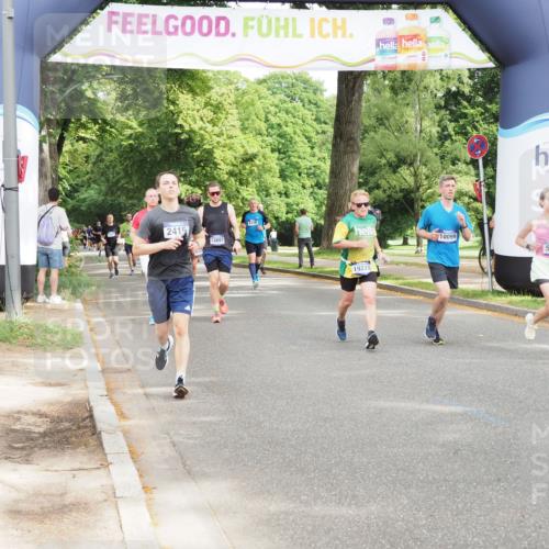 29.06.2025 - hella hamburg halbmarathon MichiJ http://msf.ph/oto/8273507 29.06.2025 10:31:27 Zwischen KM18-KM19 2415, 4080, 5477, 7026, 7865, 9114, 9534, 10099, 10251, 13897, 14813, 16224, 16648, 17403, 17516, 18680, 19009, 19229 meine-sportfotos.de