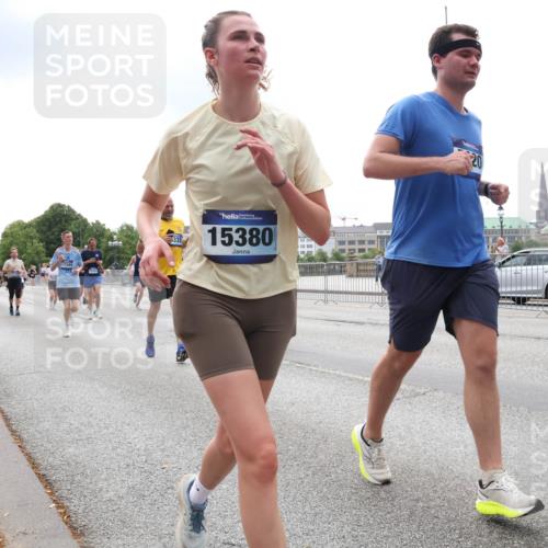 29.06.2025 - hella hamburg halbmarathon Lena Gebhardt http://msf.ph/oto/8273656 29.06.2025 10:34:57 Lombardsbrücke 17344, 77, 335, 15380, 20, 1025, 1284, 1497, 1849, 2023, 2355, 2376, 2751, 3130, 3409, 3420, 4564, 4884, 5027, 5453, 6034, 6171, 6189, 6310, 6329, 6335, 6379, 6397, 6803, 6843, 7020, 7267, 7299, 7386, 7644, 7733, 7927, 8369, 8793, 9122, 9164, 9248, 9448, 9514, 10335, 10358, 10464, 10606, 10674, 11122, 11233, 11245, 11359, 11646, 11886, 12019, 12164, 12236, 12382, 12764, 15477, 16238, 16311, 16390, 16682 meine-sportfotos.de