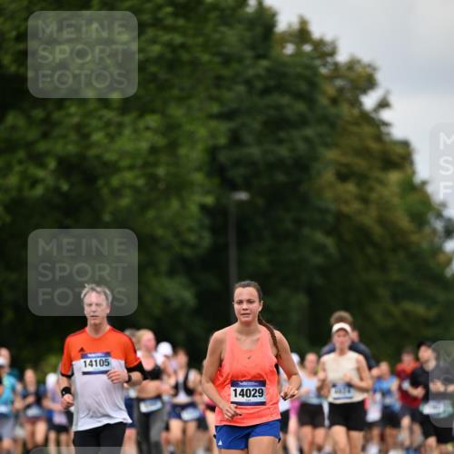 29.06.2025 - hella hamburg halbmarathon Dr. Thomas Lammeyer http://msf.ph/oto/8273665 29.06.2025 10:36:06 Kennedybrücke 1235, 1292, 2672, 3239, 3358, 3707, 3751, 3752, 3778, 4314, 4365, 4605, 4924, 5496, 5601, 5658, 5743, 6218, 6344, 7239, 7295, 7334, 7344, 7535, 7570, 7695, 7816, 7898, 8127, 8304, 8538, 8757, 9478, 9604, 9882, 10248, 10421, 10653, 11168 meine-sportfotos.de