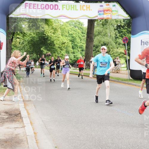 29.06.2025 - hella hamburg halbmarathon MichiJ http://msf.ph/oto/8273674 29.06.2025 10:56:15 Zwischen KM18-KM19 4864, 6295, 8727, 9738, 11025, 14384, 17239, 17296, 17985 meine-sportfotos.de