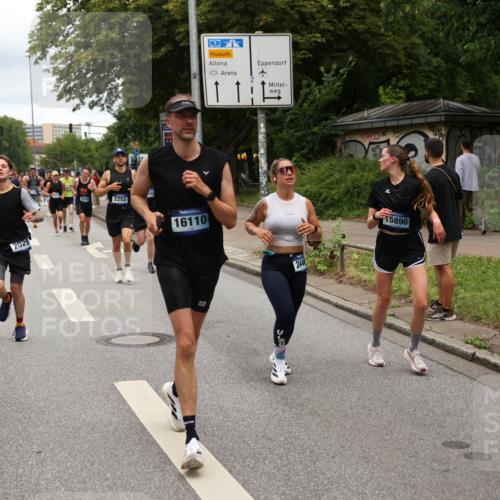29.06.2025 - hella hamburg halbmarathon Yannick Fuchs http://msf.ph/oto/8273704 29.06.2025 10:49:14 20KM 1120, 1143, 1834, 2029, 2252, 2448, 3037, 3256, 4249, 4616, 4868, 4897, 5021, 6355, 6891, 6938, 7147, 7221, 8573, 8618, 8691, 10044, 10188, 10582, 11231, 11568, 12248, 12483, 12544, 12584, 13234, 13236, 13267, 13470, 14750, 14845, 14909, 15300, 15854, 15868, 15896, 16108, 16110, 16213, 16327, 16334, 16609, 17603, 17940, 18031, 18190, 18290, 19047 meine-sportfotos.de