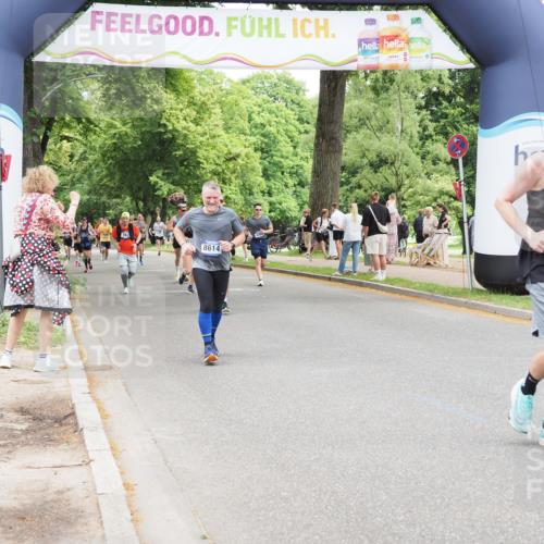 29.06.2025 - hella hamburg halbmarathon MichiJ http://msf.ph/oto/8273773 29.06.2025 10:56:22 Zwischen KM18-KM19 2288, 3091, 4962, 6295, 8614, 12492, 17985, 18218 meine-sportfotos.de