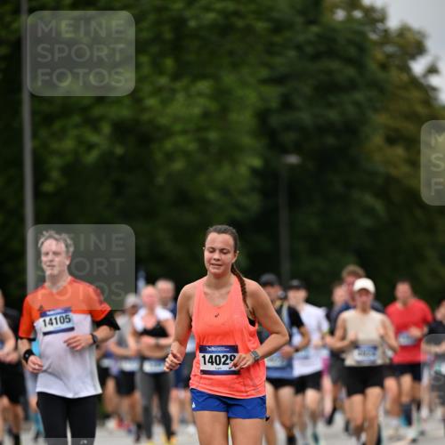 29.06.2025 - hella hamburg halbmarathon Dr. Thomas Lammeyer http://msf.ph/oto/8273789 29.06.2025 10:36:07 Kennedybrücke 1235, 1292, 2672, 3239, 3358, 3707, 3751, 3752, 3778, 4314, 4365, 4605, 4924, 5496, 5601, 5658, 5743, 6218, 6344, 7239, 7295, 7334, 7344, 7535, 7570, 7695, 7816, 7898, 8072, 8073, 8124, 8127, 8304, 8538, 8757, 9478, 9604, 9882, 10248, 10421, 11168 meine-sportfotos.de