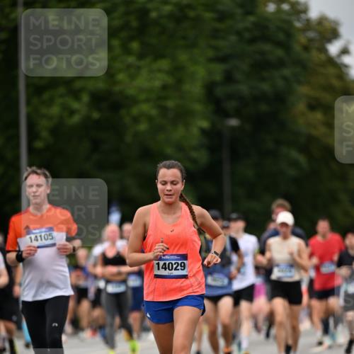 29.06.2025 - hella hamburg halbmarathon Dr. Thomas Lammeyer http://msf.ph/oto/8273806 29.06.2025 10:36:07 Kennedybrücke 1235, 1292, 2672, 3239, 3358, 3707, 3751, 3752, 3778, 4314, 4365, 4605, 4924, 5496, 5601, 5658, 5743, 6218, 6344, 7239, 7295, 7334, 7344, 7535, 7570, 7695, 7816, 7898, 8072, 8073, 8124, 8127, 8304, 8538, 8757, 9478, 9604, 9882, 10248, 10421, 11168 meine-sportfotos.de