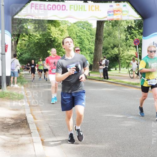 29.06.2025 - hella hamburg halbmarathon MichiJ http://msf.ph/oto/8273849 29.06.2025 10:31:28 Zwischen KM18-KM19 2415, 4080, 5477, 7026, 7865, 9114, 9534, 10099, 10251, 13897, 14813, 16224, 17403, 17516, 19009, 19229 meine-sportfotos.de