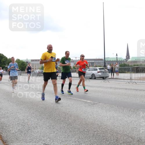 29.06.2025 - hella hamburg halbmarathon Lena Gebhardt http://msf.ph/oto/8273914 29.06.2025 10:34:58 Lombardsbrücke 17344, 10, 14527, 7299, 1025, 1284, 1497, 1849, 2023, 2355, 2376, 2751, 3130, 3409, 3420, 4564, 4884, 5027, 5453, 6034, 6171, 6189, 6310, 6329, 6335, 6379, 6397, 6803, 6843, 7020, 7267, 7299, 7386, 7644, 7733, 7927, 8369, 8793, 9122, 9164, 9248, 9448, 9514, 10335, 10358, 10464, 10606, 10674, 11122, 11233, 11245, 11359, 11646, 11886, 12019, 12164, 12236, 12382, 12764, 15477, 16238, 16311, 16390 meine-sportfotos.de