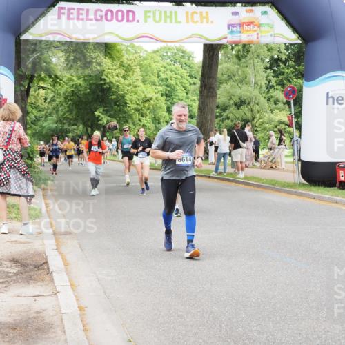 29.06.2025 - hella hamburg halbmarathon MichiJ http://msf.ph/oto/8273939 29.06.2025 10:56:23 Zwischen KM18-KM19 2288, 3091, 4962, 6295, 8614, 11987, 12492, 18218 meine-sportfotos.de