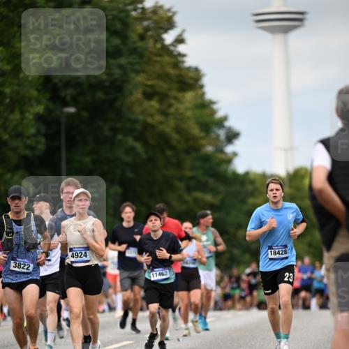 29.06.2025 - hella hamburg halbmarathon Dr. Thomas Lammeyer http://msf.ph/oto/8273957 29.06.2025 10:36:08 Kennedybrücke 1235, 1292, 2349, 2672, 3239, 3358, 3707, 3751, 3752, 3778, 4314, 4365, 4605, 4924, 5496, 5601, 5658, 5743, 6218, 6344, 7239, 7295, 7334, 7344, 7535, 7570, 7695, 7816, 7898, 8072, 8073, 8124, 8127, 8304, 8538, 8757, 9478, 9604, 9882, 10248, 10421, 10924, 11168 meine-sportfotos.de