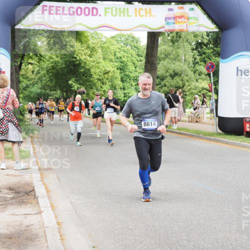 29.06.2025 - hella hamburg halbmarathon MichiJ http://msf.ph/oto/8274032 29.06.2025 10:56:24 Zwischen KM18-KM19 2288, 3091, 4962, 8614, 11987, 12492, 17988, 18218 meine-sportfotos.de