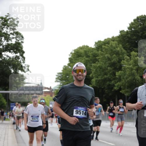 29.06.2025 - hella hamburg halbmarathon Jannik Wohlers http://msf.ph/oto/8274038 29.06.2025 10:34:16 Lombardsbrücke 1025, 2023, 2355, 3130, 3420, 5453, 6034, 6171, 6329, 6843, 7020, 7386, 7644, 7733, 8369, 8705, 8793, 9122, 9164, 9448, 9514, 10335, 10674, 11122, 11245, 11646, 12164, 12236, 12382, 13311, 13416, 13471, 13473, 14273, 15310, 15380, 15477, 16238, 16311, 16390, 16682, 17412, 18892 meine-sportfotos.de