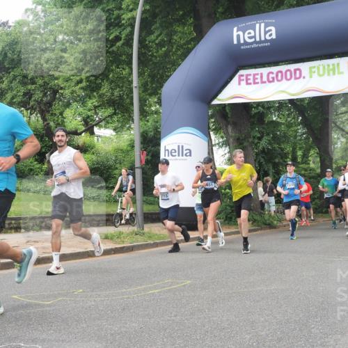 29.06.2025 - hella hamburg halbmarathon KatJ http://msf.ph/oto/8274089 29.06.2025 10:40:07 Zwischen KM18-KM19 2444, 3208, 3209, 3715, 4065, 5638, 8390, 8587, 8651 meine-sportfotos.de