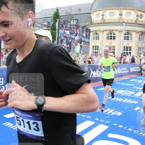 29.06.2025 - hella hamburg halbmarathon Michael Strokosch http://msf.ph/oto/8274182 29.06.2025 10:53:39 Ziel 1030, 1061, 1098, 1499, 1502, 1783, 2058, 2070, 2630, 3399, 3819, 6628, 6762, 10549, 11604, 12632, 13865, 15061, 15113, 15497, 15856, 16092, 18143, 18450, 18612, 18666, 18715 meine-sportfotos.de