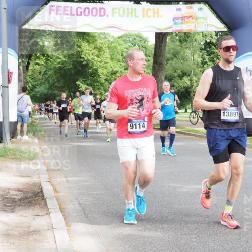 29.06.2025 - hella hamburg halbmarathon MichiJ http://msf.ph/oto/8274255 29.06.2025 10:31:30 Zwischen KM18-KM19 1735, 2415, 4080, 5477, 7865, 9114, 9534, 10099, 13897, 14813, 16224, 17516, 19229 meine-sportfotos.de