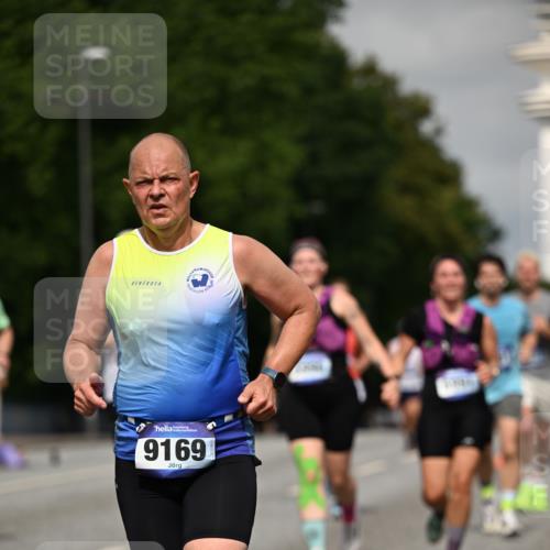29.06.2025 - hella hamburg halbmarathon Dr. Thomas Lammeyer http://msf.ph/oto/8274375 29.06.2025 10:15:27 Kennedybrücke 1166, 1531, 1866, 1992, 4227, 5254, 5379, 5990, 5991, 7571, 9169, 9191, 10042, 10372, 10428, 11321 meine-sportfotos.de