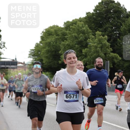 29.06.2025 - hella hamburg halbmarathon Jannik Wohlers http://msf.ph/oto/8274386 29.06.2025 10:34:18 Lombardsbrücke 1025, 2023, 2355, 3130, 3420, 5453, 6034, 6171, 6310, 6329, 6335, 6843, 7020, 7386, 7644, 7733, 8369, 8793, 9122, 9164, 9448, 9514, 10335, 10674, 11122, 11245, 11646, 12164, 12236, 12382, 13311, 13416, 13471, 13473, 14273, 15310, 15380, 15477, 16238, 16311, 16390, 17412, 18892 meine-sportfotos.de