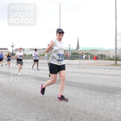 29.06.2025 - hella hamburg halbmarathon Lena Gebhardt http://msf.ph/oto/8274450 29.06.2025 10:54:33 Lombardsbrücke 8803, 5157, 1198, 1762, 1779, 1822, 1949, 2084, 2244, 2532, 2566, 2586, 2600, 2632, 2761, 3187, 3188, 3364, 3761, 3795, 3857, 4323, 4685, 4720, 4838, 4971, 5157, 5185, 5216, 5309, 5500, 5514, 5804, 5817, 5882, 5933, 5993, 6023, 6279, 6468, 6982, 6987, 6988, 7498, 7670, 7874, 7946, 7986, 8012, 8186, 8801, 8803, 8867, 9130, 9203, 9521, 10207, 10331, 10471, 11033, 11226, 11287, 11354, 11567, 11569, 11785, 12240, 12268, 12270, 12930, 13272, 13283, 13944, 13945 meine-sportfotos.de