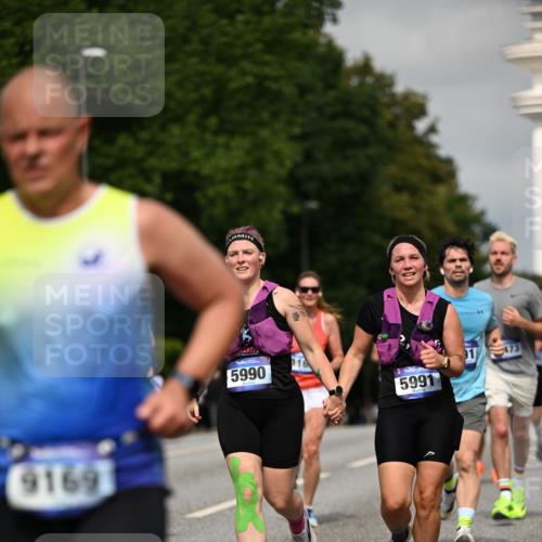29.06.2025 - hella hamburg halbmarathon Dr. Thomas Lammeyer http://msf.ph/oto/8274474 29.06.2025 10:15:28 Kennedybrücke 1166, 1531, 1866, 1992, 4227, 5254, 5379, 5990, 5991, 7571, 9169, 9191, 10042, 10372, 10428, 11321 meine-sportfotos.de