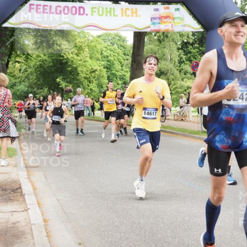 29.06.2025 - hella hamburg halbmarathon MichiJ http://msf.ph/oto/8274497 29.06.2025 10:56:33 Zwischen KM18-KM19 1032, 1850, 4204, 5191, 5242, 11525, 14617, 18429, 19190 meine-sportfotos.de
