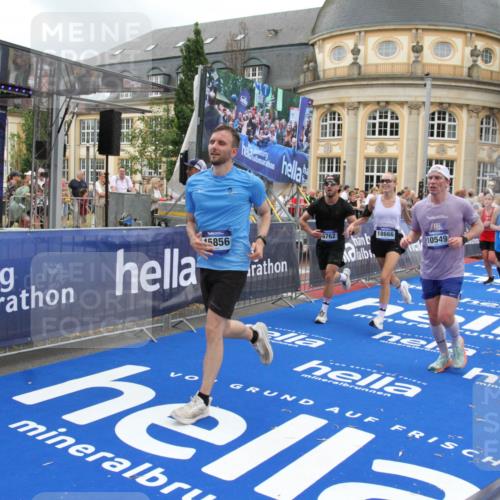 29.06.2025 - hella hamburg halbmarathon Michael Strokosch http://msf.ph/oto/8274569 29.06.2025 10:53:42 Ziel 1030, 1502, 1783, 2058, 2082, 2630, 3399, 3819, 5399, 6628, 6762, 10549, 10895, 11588, 11589, 11604, 12632, 13865, 14702, 15061, 15441, 15856, 16092, 17482, 18143, 18514, 18666, 18715 meine-sportfotos.de