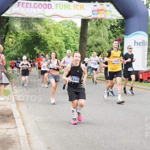 29.06.2025 - hella hamburg halbmarathon MichiJ http://msf.ph/oto/8274582 29.06.2025 10:56:35 Zwischen KM18-KM19 1850, 5191, 5242, 6664, 11525, 12457, 14617, 18343, 18429 meine-sportfotos.de